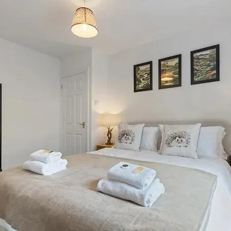 6 Escrick Street Beautiful 2-bed Flat In Close To Centre - Pass The Keys