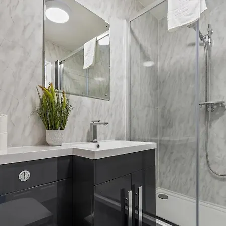 Beautiful Flat Pass The Keys Apartmán *