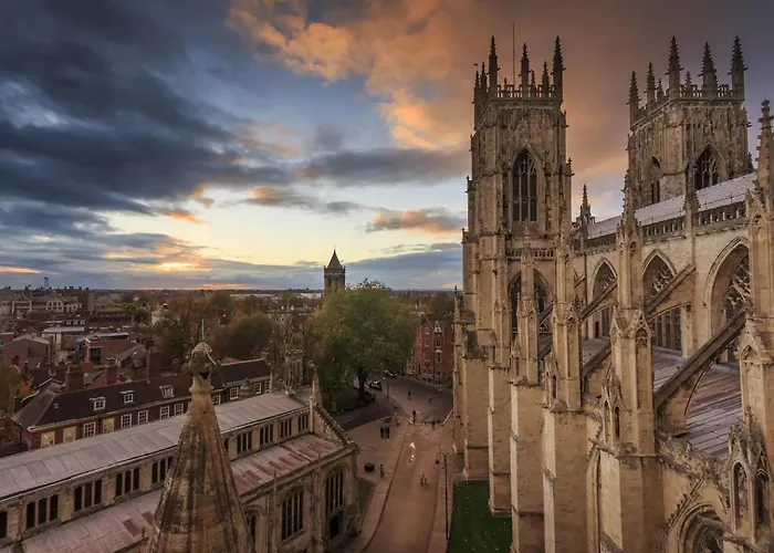 6 Escrick Street Beautiful 2-bed Flat In Close To Centre - Pass The Keys * York