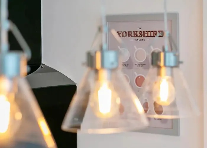 6 Escrick Street Beautiful 2-bed Flat In Close To Centre - Pass The Keys * York