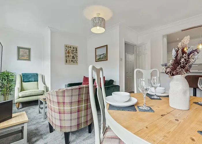 6 Escrick Street Beautiful 2-bed Flat In Close To Centre - Pass The Keys