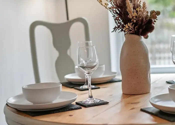 6 Escrick Street Beautiful 2-bed Flat In Close To Centre - Pass The Keys York