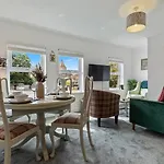 6 Escrick Street Beautiful 2-bed Flat In Close To Centre - Pass The Keys Apartment York