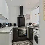 Apartment 6 Escrick Street Beautiful 2-bed Flat In Close To Centre - Pass The Keys York