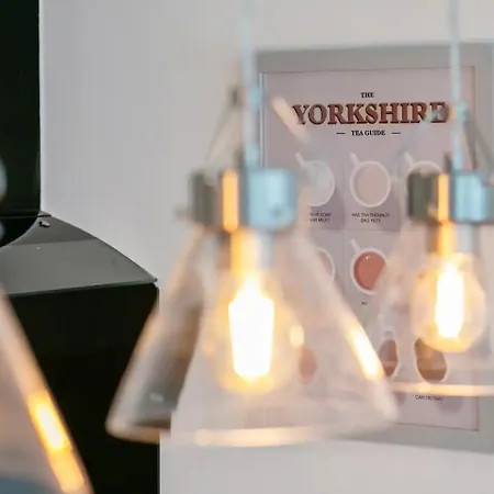 6 Escrick Street Beautiful 2-bed Flat In Close To Centre - Pass The Keys * York